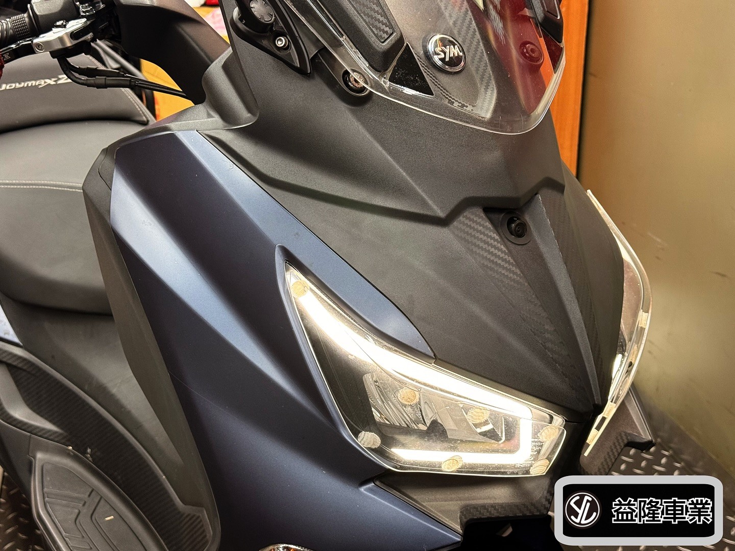 SYM JOYMAX Z+ 安裝CarP|-益隆車業網路購物平台-商品介紹