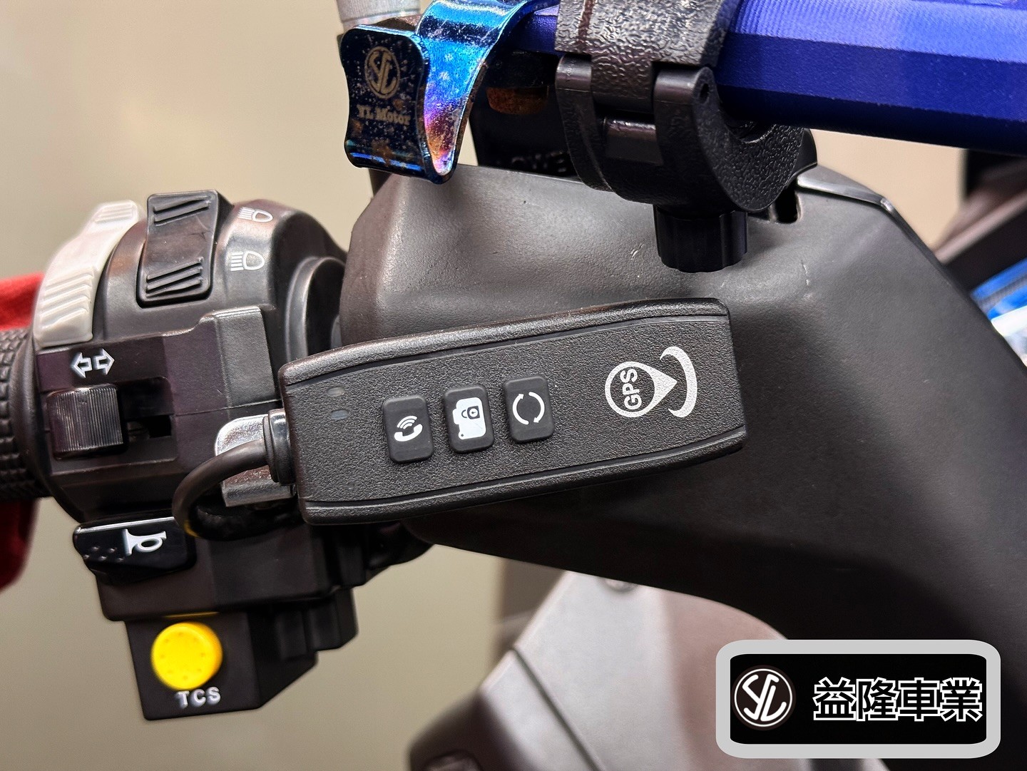 SYM JOYMAX Z+ 安裝CarP|-益隆車業網路購物平台-商品介紹