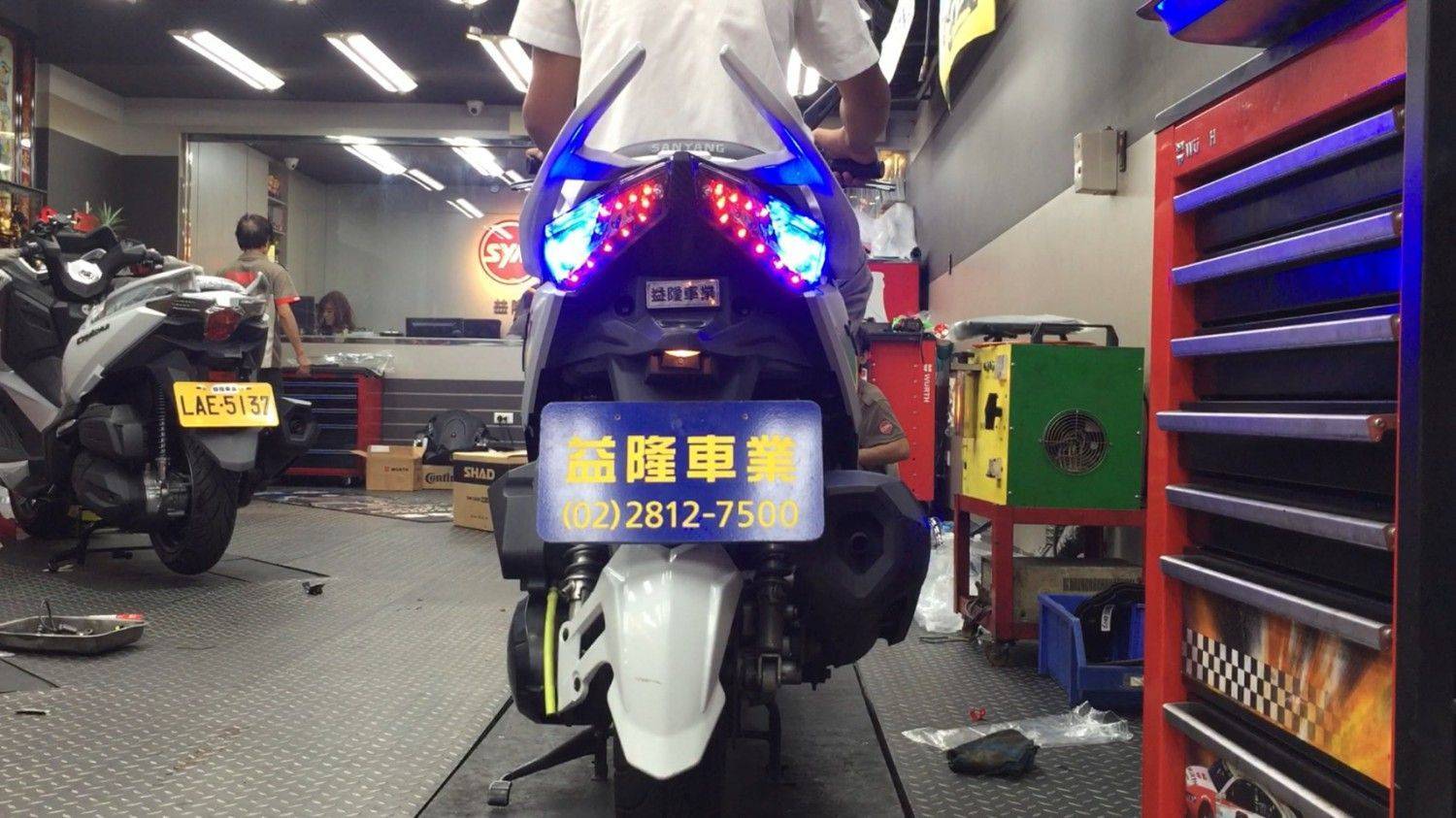 JETS 雙色燈泡 ＊ SYM SBC 益隆車業 ＊