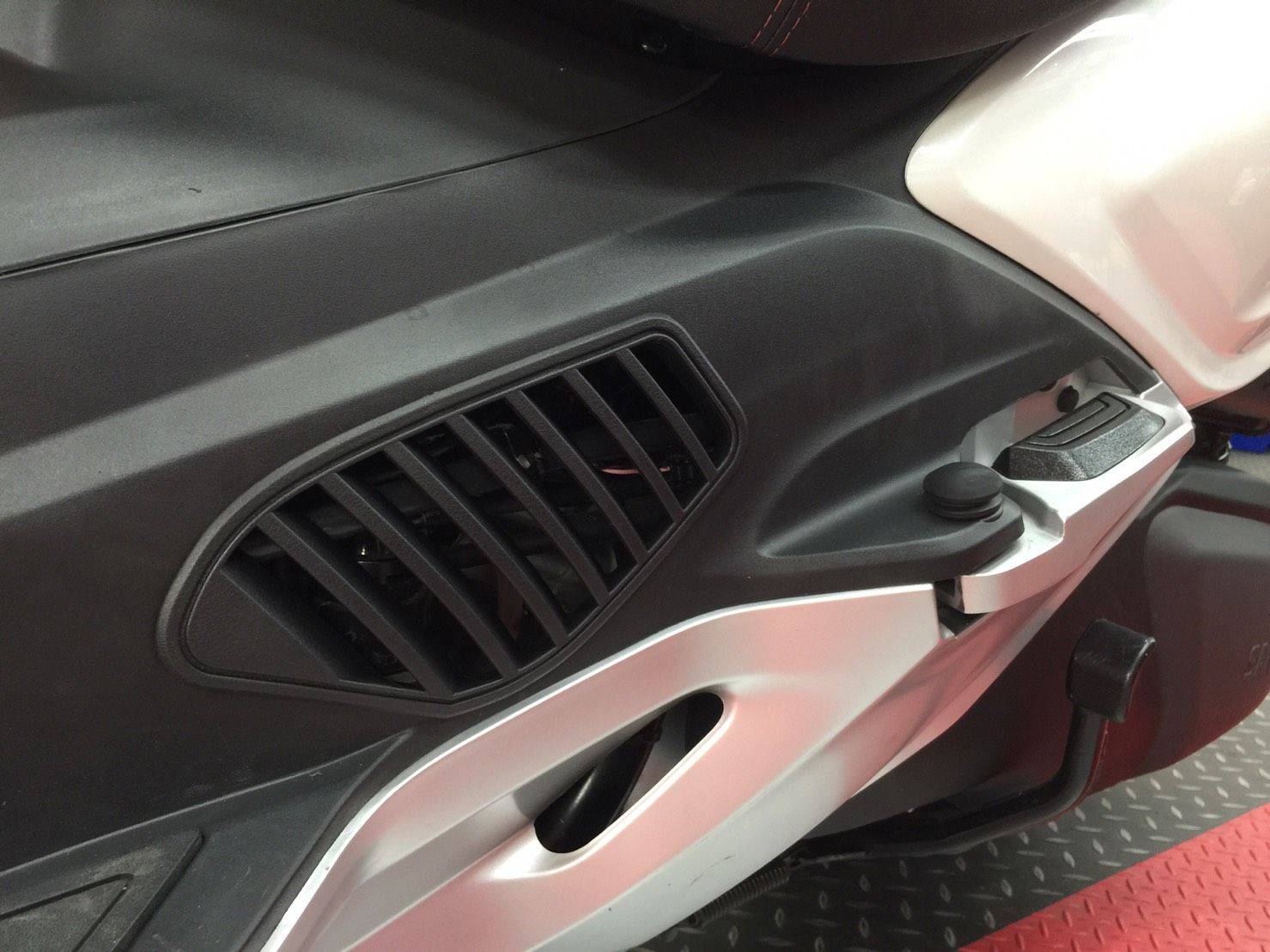 MAXSYM 400i.600i 造型進氣孔＊『益隆車業』＊【SYM經銷商 】