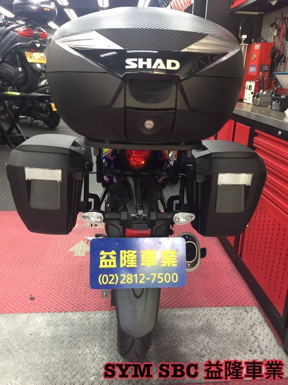 *『益隆車業』*【SYM經銷商 】 SUSUKI 小阿魯 GSX 150 SHAD 34 後行李箱 側廂 側箱架 *『益隆車業』*【SYM經銷商 】 SUSUKI 小阿魯 GSX 150 SHAD 34 後行李箱 側廂 側箱架