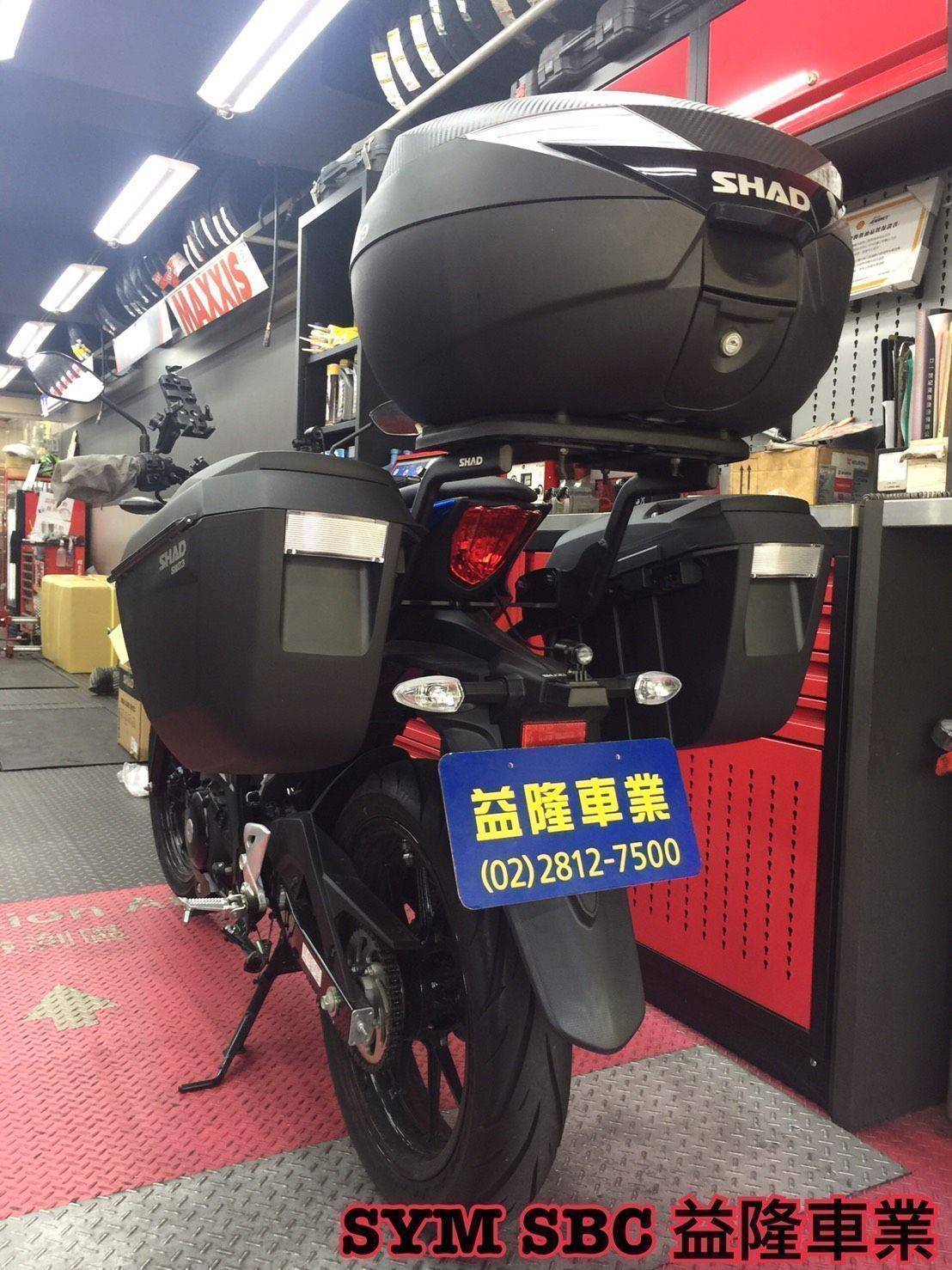 *『益隆車業』*【SYM經銷商 】 SUSUKI 小阿魯 GSX 150 SHAD 34 後行李箱 側廂 側箱架 *『益隆車業』*【SYM經銷商 】 SUSUKI 小阿魯 GSX 150 SHAD 34 後行李箱 側廂 側箱架