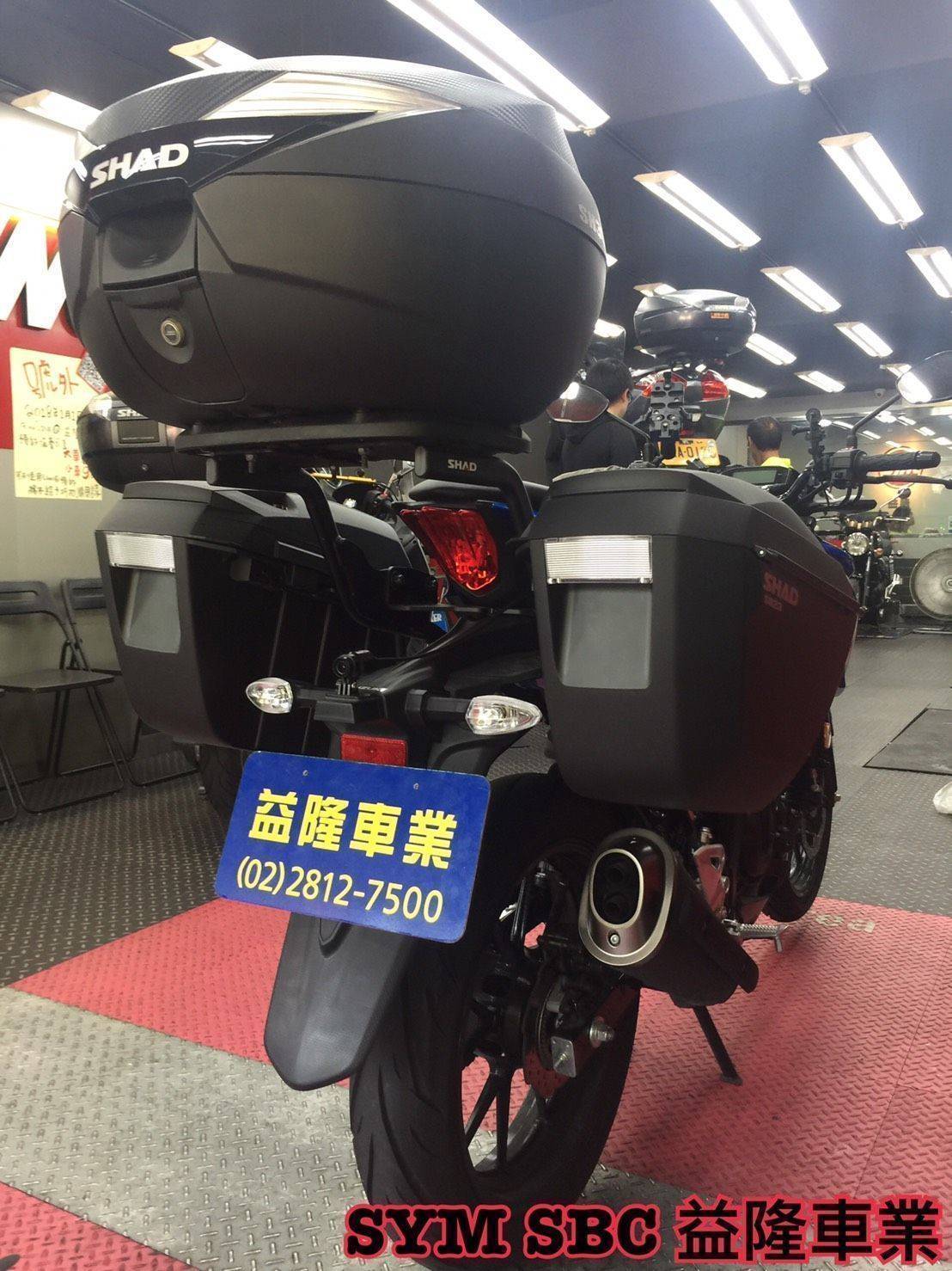 *『益隆車業』*【SYM經銷商 】 SUSUKI 小阿魯 GSX 150 SHAD 34 後行李箱 側廂 側箱架 *『益隆車業』*【SYM經銷商 】 SUSUKI 小阿魯 GSX 150 SHAD 34 後行李箱 側廂 側箱架