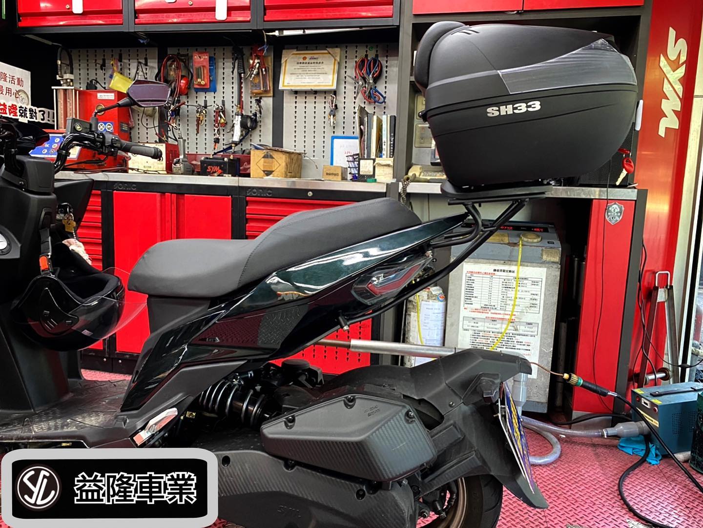 SYM DRG 158 安裝 後箱架+SHAD SH40後箱*SYM SBC 益隆車業*