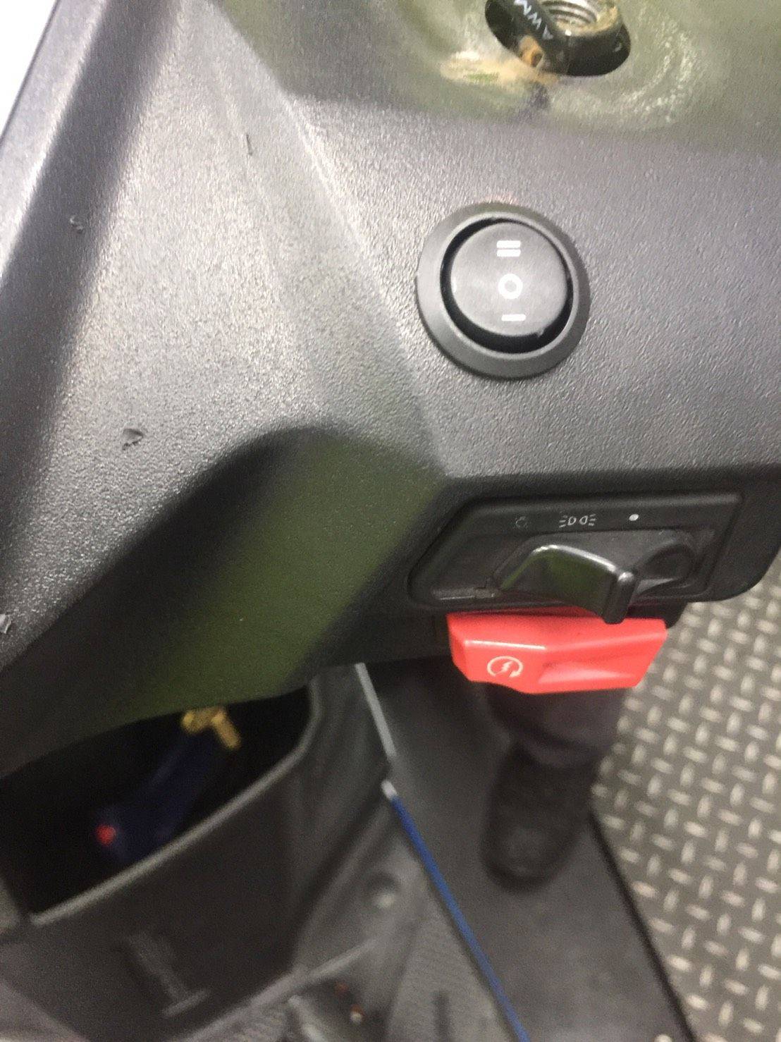 ＊『益隆車業』＊【SYM經銷商 】FIGHTER 6 定位燈