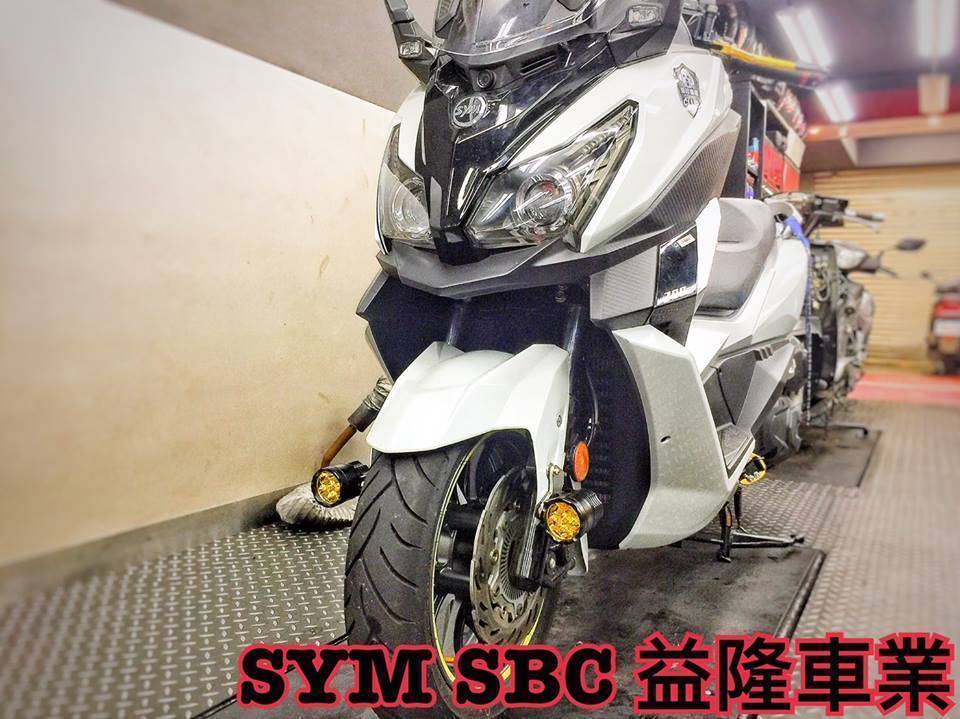 益隆重機款 貓眼霧燈組*『益隆車業』*【SYM經銷商 】 益隆重機款 貓眼霧燈組*『益隆車業』*【SYM經銷商 】