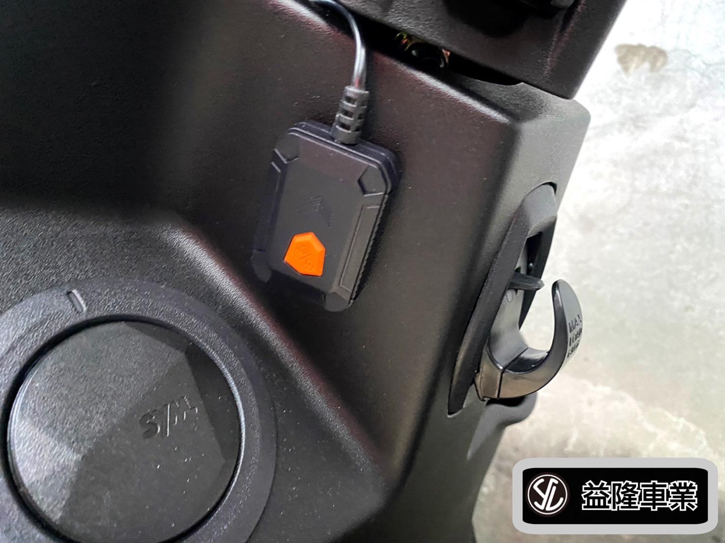 SYM 4MICA 安裝 益隆部品 R8 前後1080P雙鏡頭行車紀錄器 *SYM SBC 益隆車業* SYM 4MICA 安裝 益隆部品 R8 前後1080P雙鏡頭行車紀錄器 *SYM SBC 益隆車業*