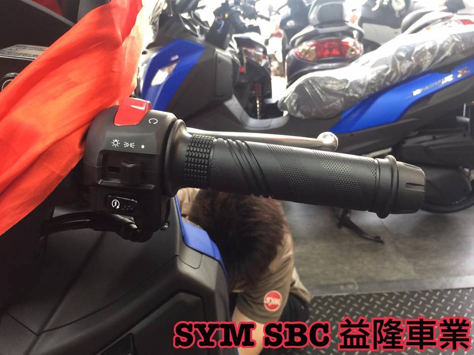 ​三陽 JOYMAX Z 300  大燈開關+警示燈開關套件組 *SYM SBC 益隆車業*三陽重機認證店.A級總經銷