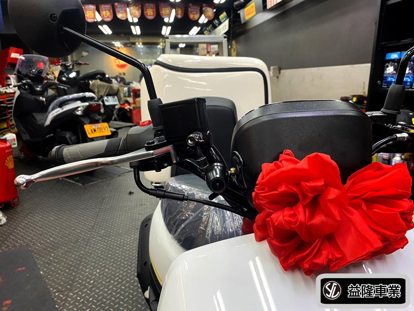 SYM 4MICA 安裝 益隆部品 R8 前後1080P雙鏡頭行車紀錄器 *SYM SBC 益隆車業*