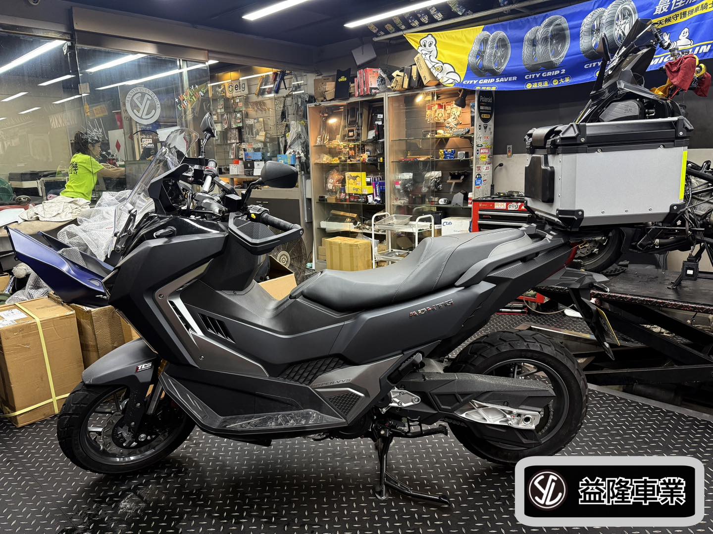 ADXTG 劍齒虎400安裝一體式後貨架+55L後行李箱.後鋁箱*SYM SBC 益隆車業*