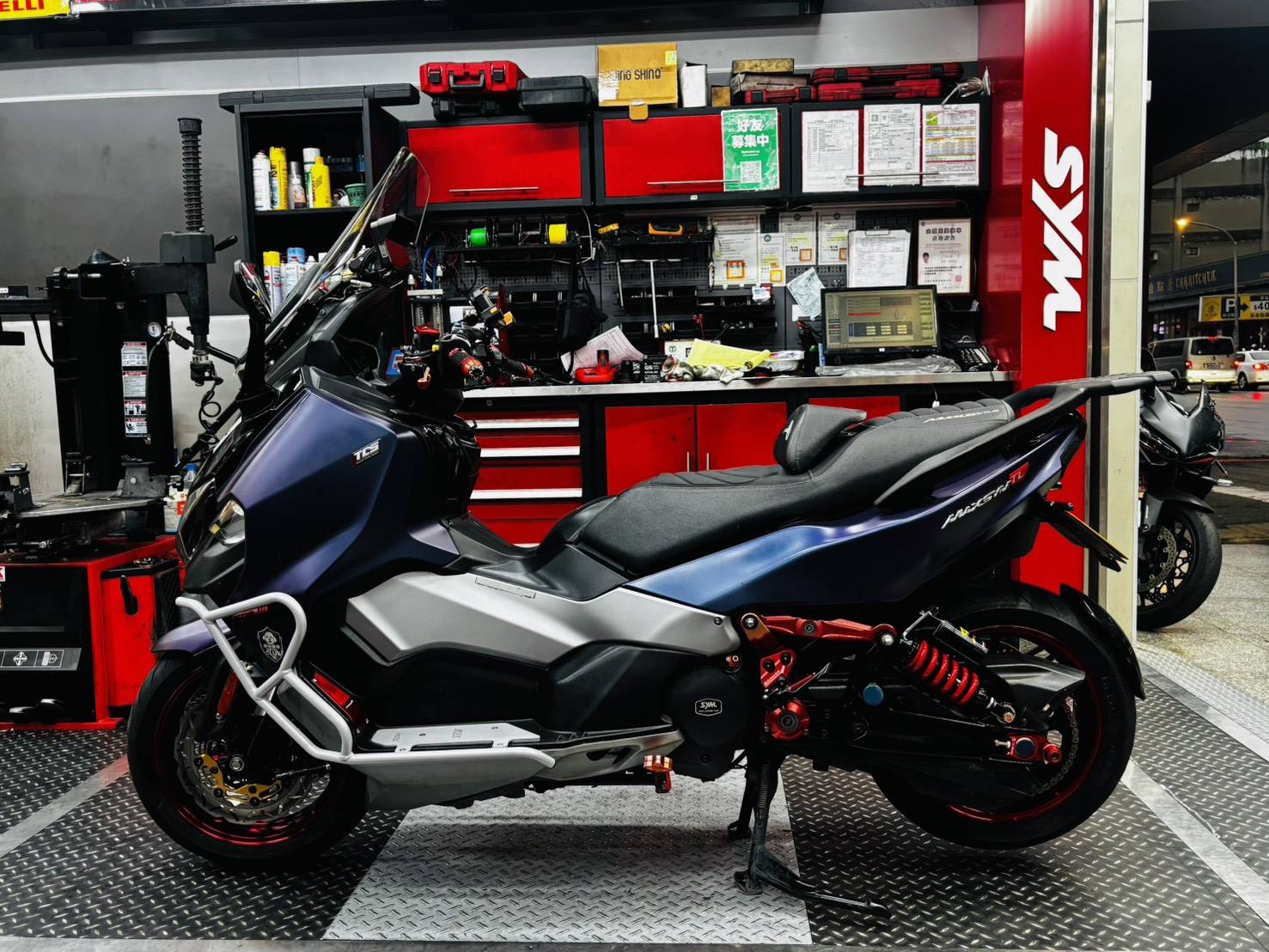 SYM MAXSYM TL 前輕便型保桿*益隆部品*