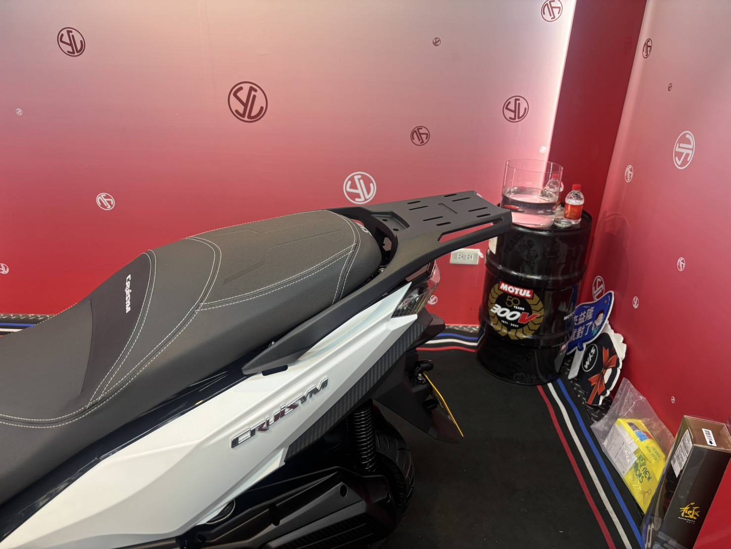 SYM CRUISYM300.JOYMAX Z+一體式後架