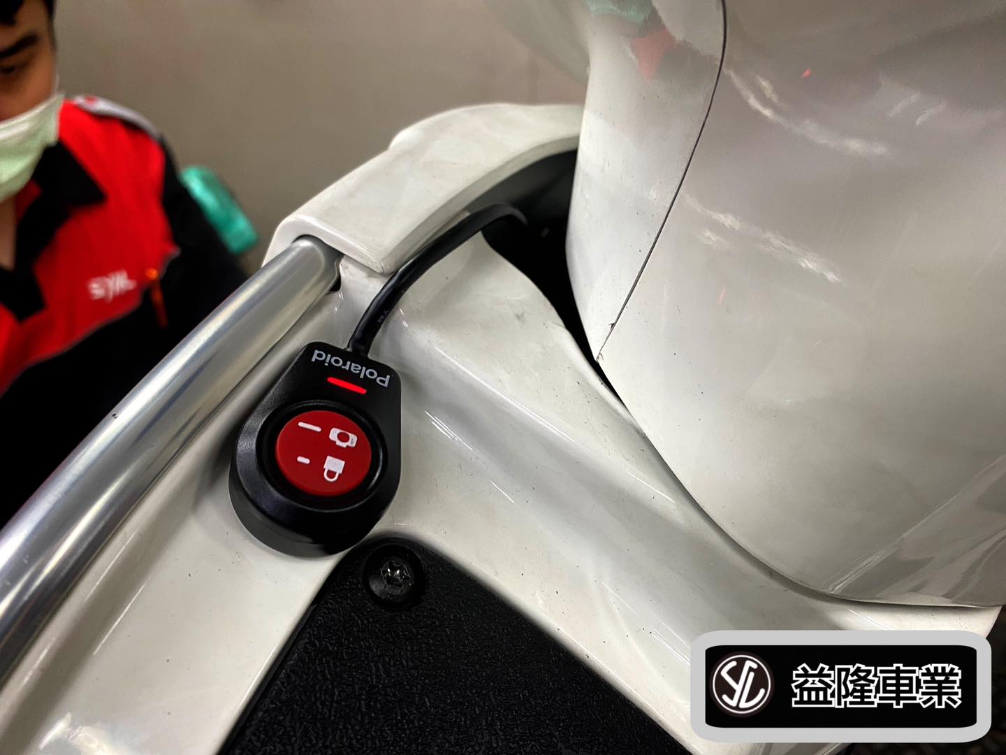 偉士牌 VESPA GTS300 拍立得 MS279WG前後行車紀錄器 *SYM SBC 益隆車業* 偉士牌 VESPA GTS300 拍立得 MS279WG前後行車紀錄器 *SYM SBC 益隆車業*