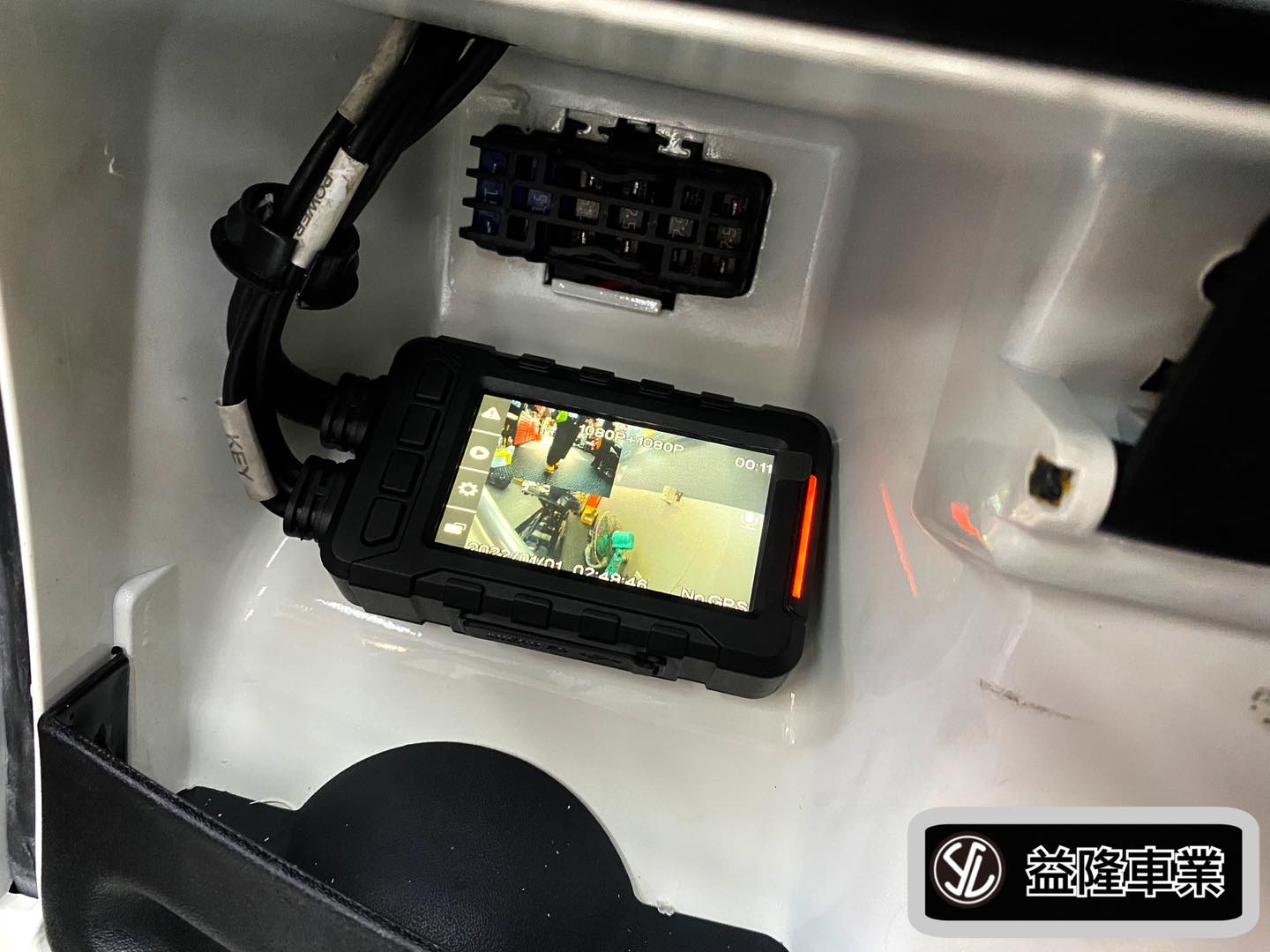 偉士牌 VESPA GTS300 拍立得 MS279WG前後行車紀錄器 *SYM SBC 益隆車業* 偉士牌 VESPA GTS300 拍立得 MS279WG前後行車紀錄器 *SYM SBC 益隆車業*