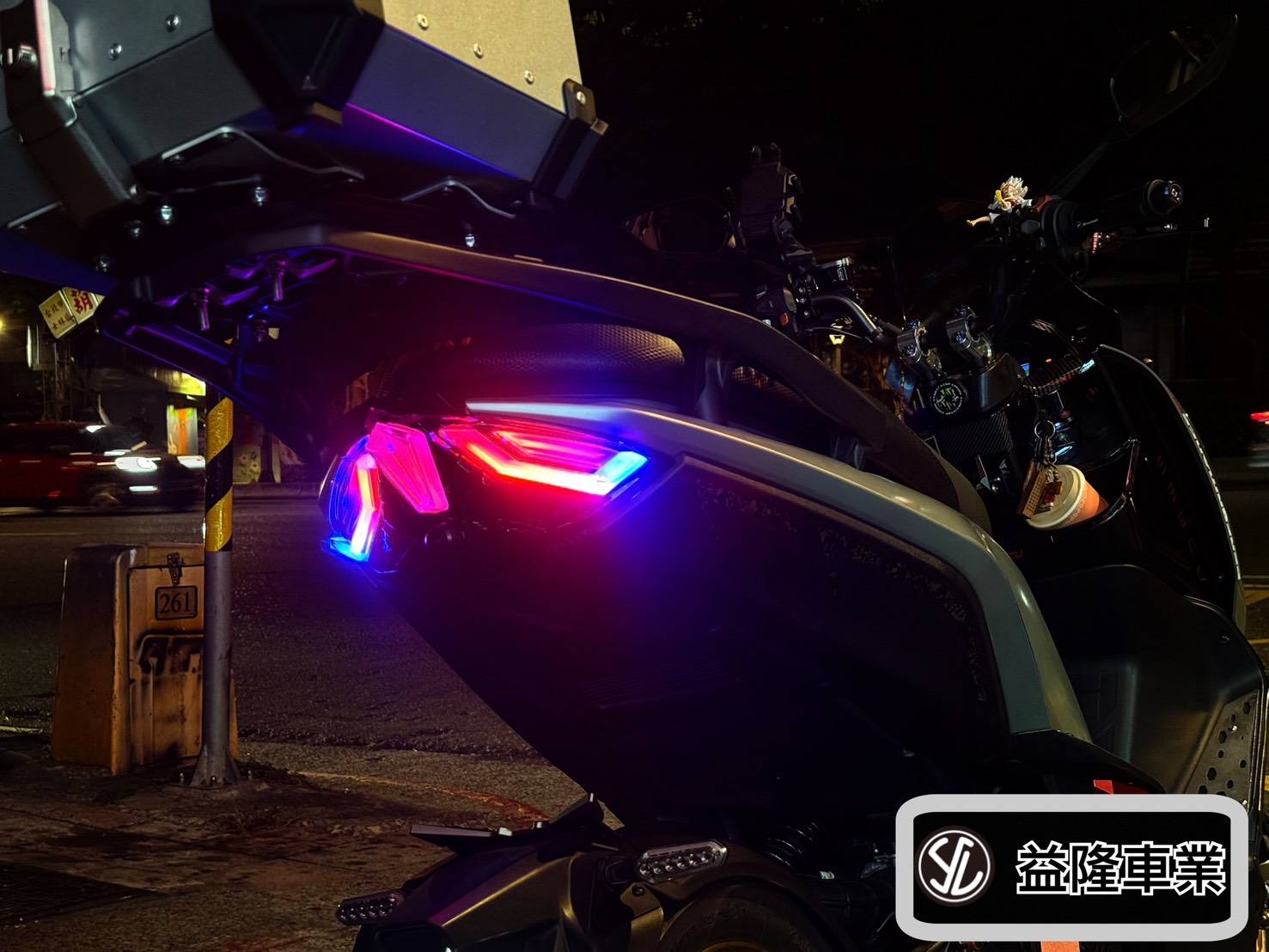 曼巴 MMBCU 金鑫 蛇行進化尾燈＊SYM SBC 益隆車業＊