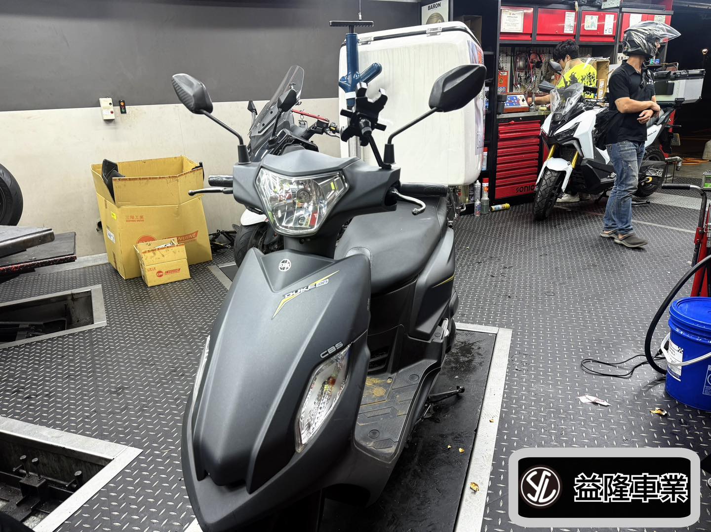 160特調加高型外送箱(52*52*58)外送箱、披薩箱、快遞箱、咖啡保溫箱、保冷車箱、送貨箱＊SYM SBC 益隆車業＊