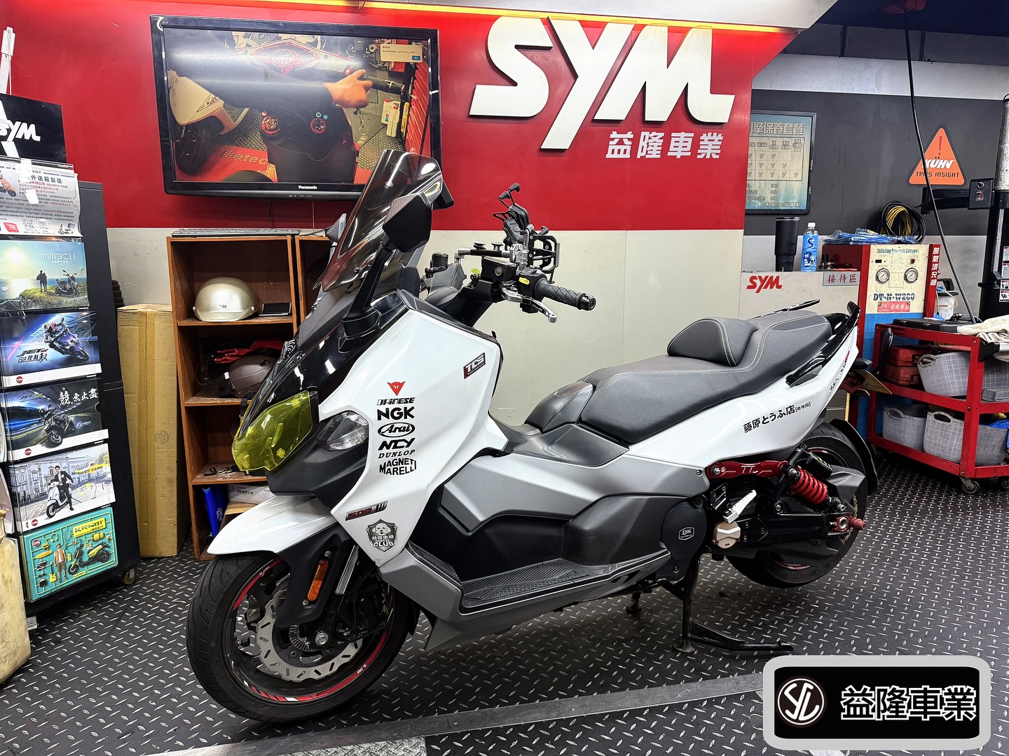 SYM MAXSYM TL 安裝CarPlay車聯網連接行車紀錄器前後1080鏡頭＊SYM SBC 益隆車業＊