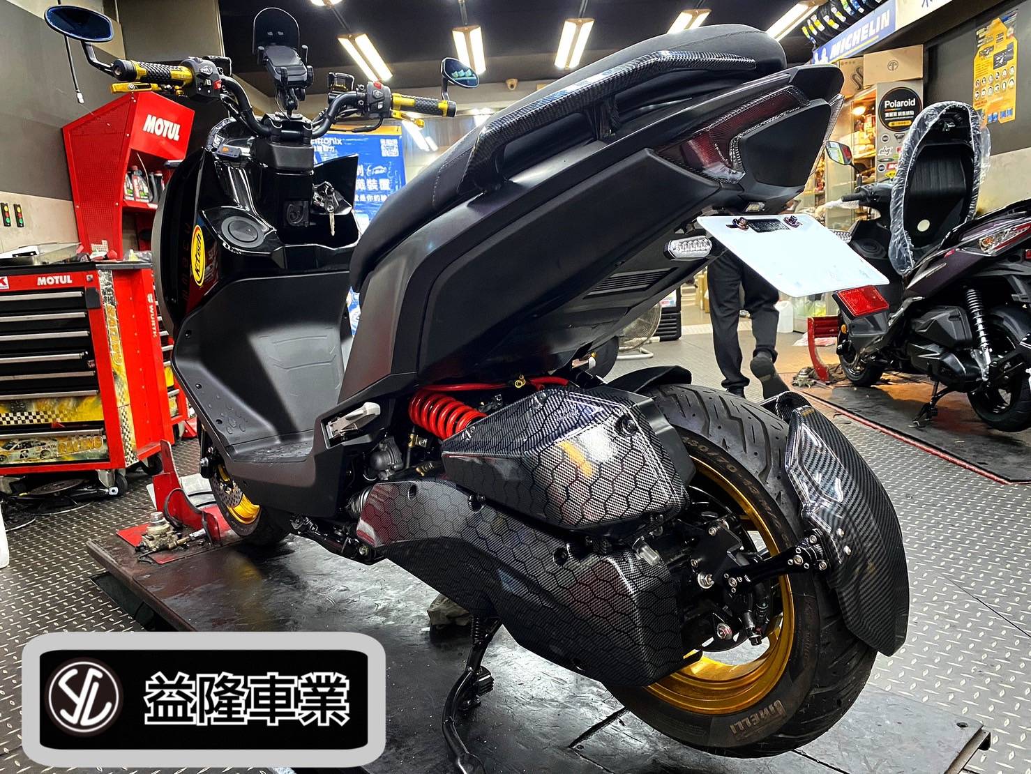 MMBCU大牌上移+後土除    /曼巴 / MMBCU158 /短牌架「SYM SBC 益隆車業」